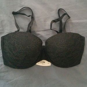 Victoria's Secret Multi-Way Bra in Black Lace